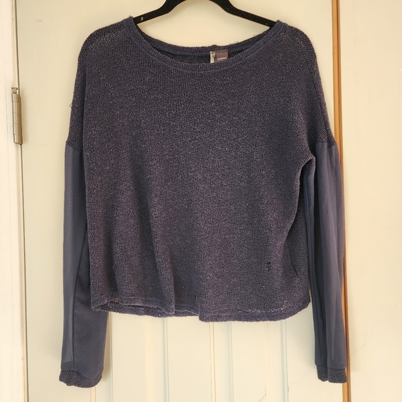 Sparkle and Fade Drop Shoulder Sheer Sleeve Navy Blouse M/L - Picture 3 of 8